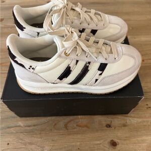 Adidas Run 70s 2.0 Sneakers, White w/Cow Pattern, Size 6, New w/Defects-see note